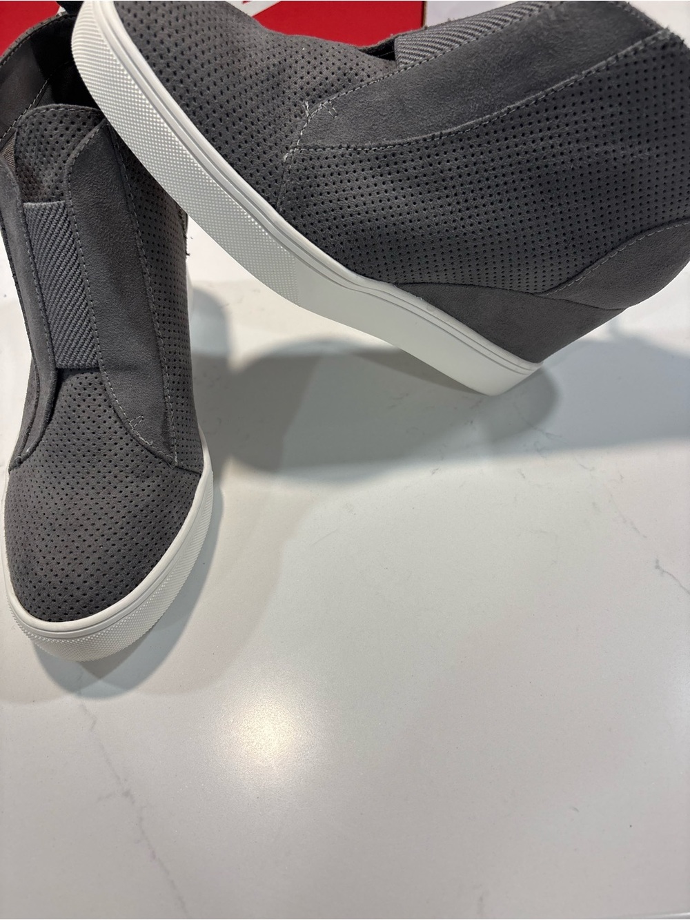 WMNS MIA Zip On Perforated Suede Wedge Sneakers - Gray Sz 8